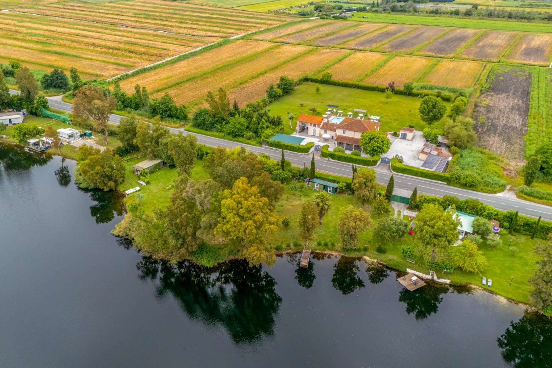 Vistalago Versilia Massarosa Exteriör bild
