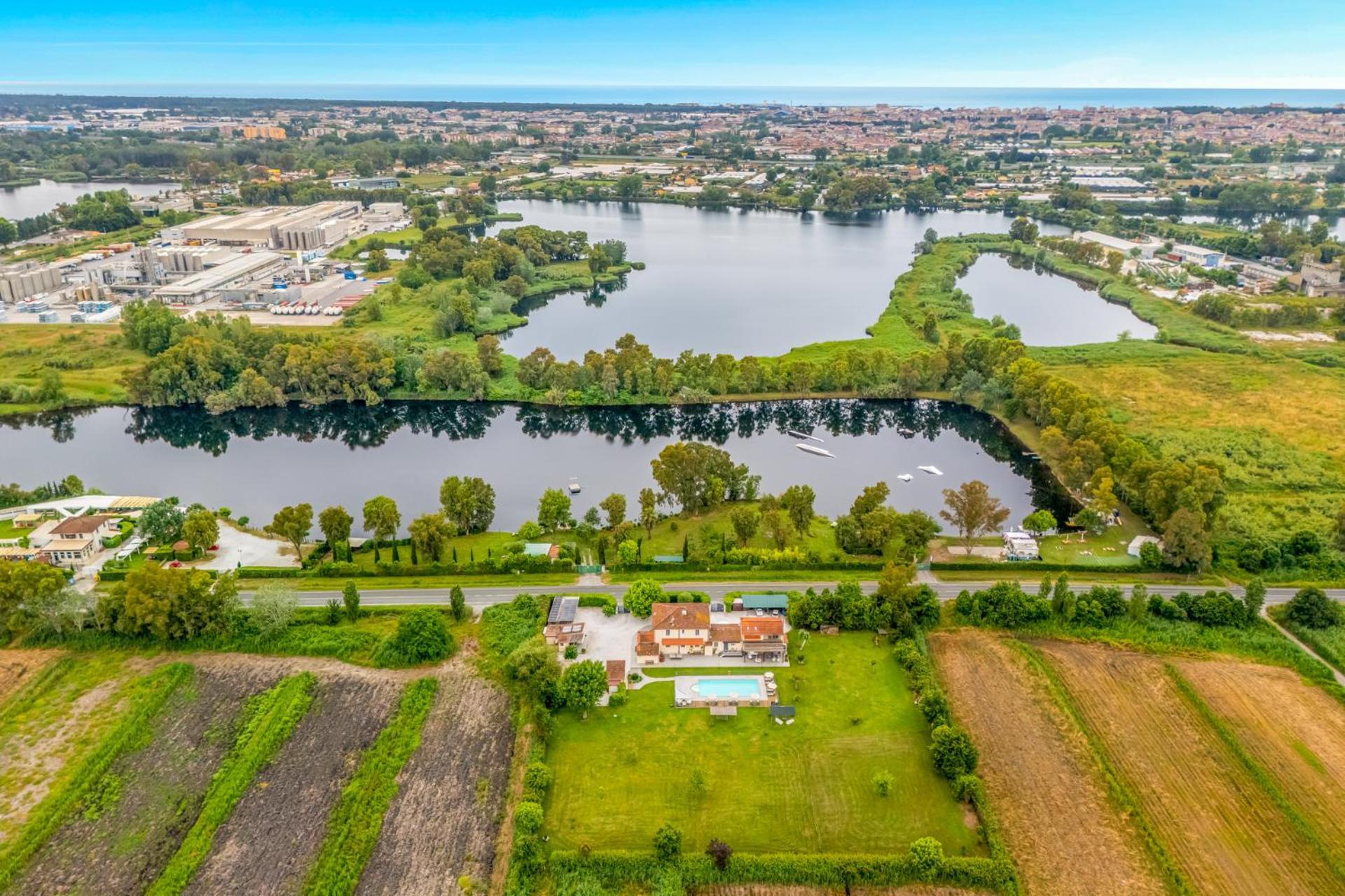Vistalago Versilia Massarosa Exteriör bild